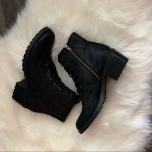 EUC AEO Black Combat Boots Sz 9